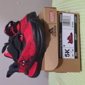 Marvel spider Man Adidas 5 sneakers